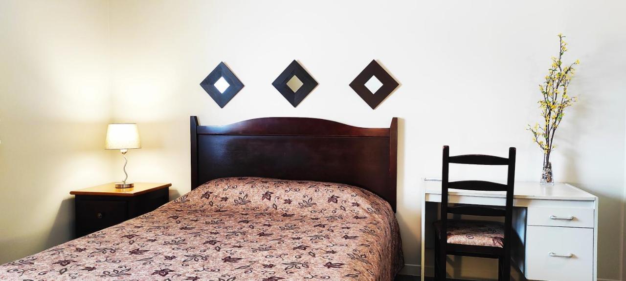 Hotel Le Must Saint-Marc-des-Carrières Δωμάτιο φωτογραφία